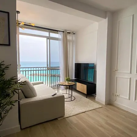 Todimer Luxury Studio Apartament In Front Of The Sea Apartment *