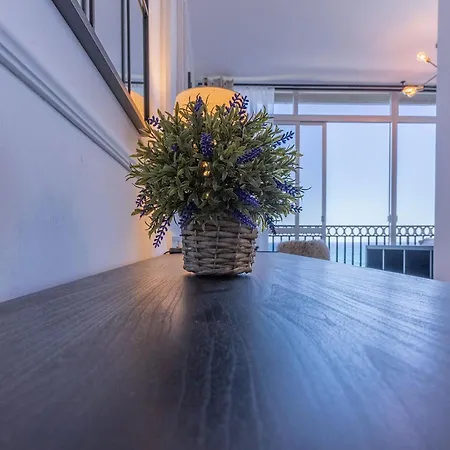 Todimer Luxury Studio Apartament In Front Of The Sea